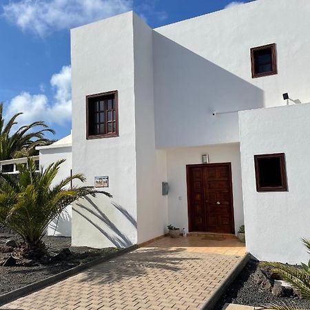 Villa Tropicana Playa Blanca  Exteriör bild