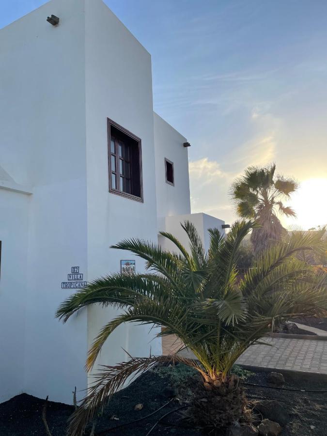 Villa Tropicana Playa Blanca  Exteriör bild