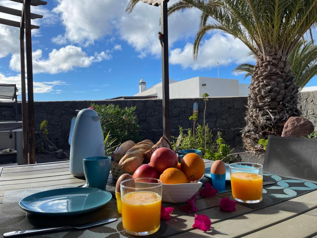 Villa Tropicana Playa Blanca  Exteriör bild