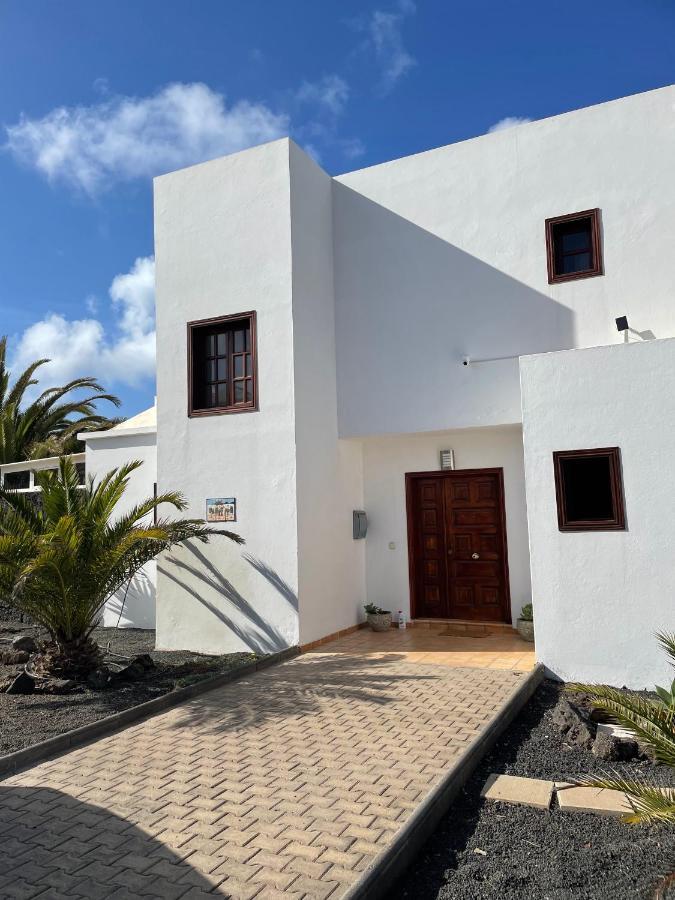 Villa Tropicana Playa Blanca  Exteriör bild