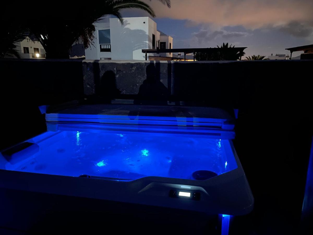 Villa Tropicana Playa Blanca  Exteriör bild