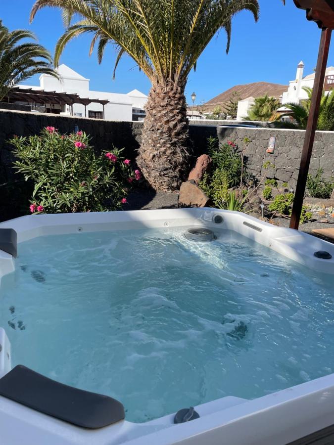 Villa Tropicana Playa Blanca  Exteriör bild